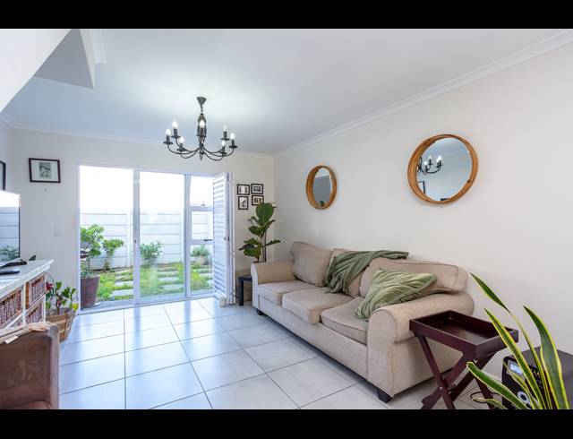 2 BEDROOM APARTMENT SOLD IN HEATHFIELD